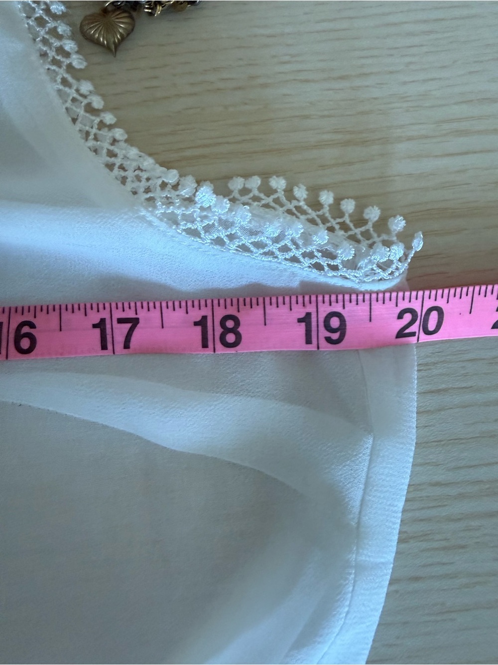 Lapis White Sheer Lace Trim Sleeveless Blouse Size L - Picture 8 of 8